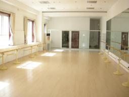 律動(dòng)教室怎樣激發(fā)幼兒對音樂的興趣